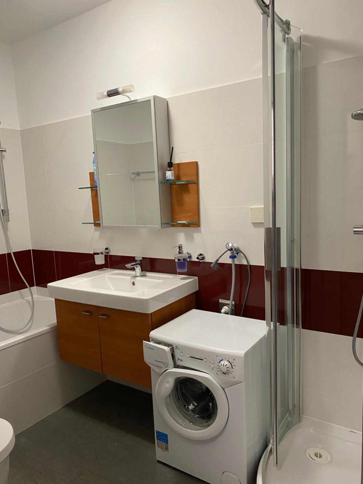 Apartment Grazbachgasse - Gratis Tiefgaragenplatz Екстериор снимка